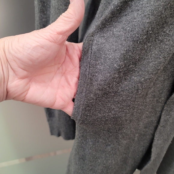 WHBM Ladies Gray Cardigan Sweater SZ L - Picture 3 of 9